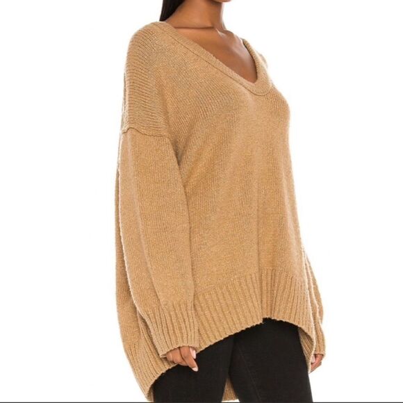 NEW FREE PEOPLE Brookside Oversized Sweater, Desert Camel - M - Picture 1 of 12
